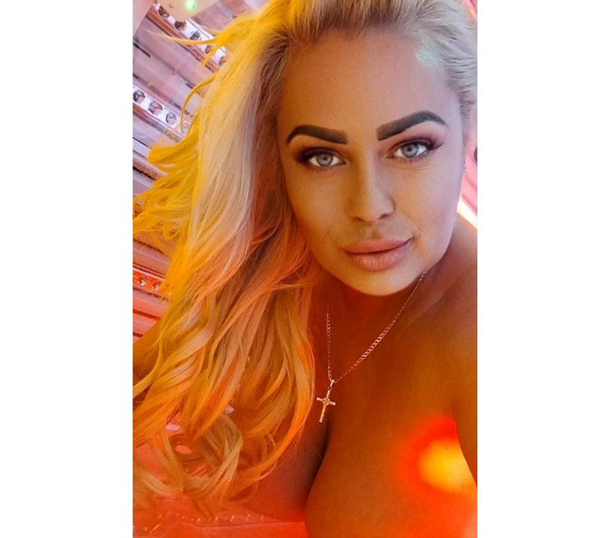Escorts Fife Dunfermline - Fife - Photos for SEXY BUSTY VICKY IN DUNFERMLINE XXX