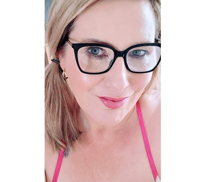Adult Entertainment Aberdeen City Centre Aberdeen - Photos for Rachel curvy milf online only