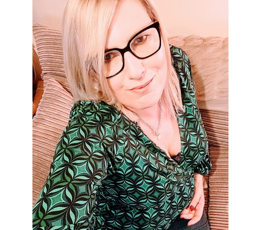 Adult Entertainment Merseyside Liverpool - Photos for English curvy rachel
