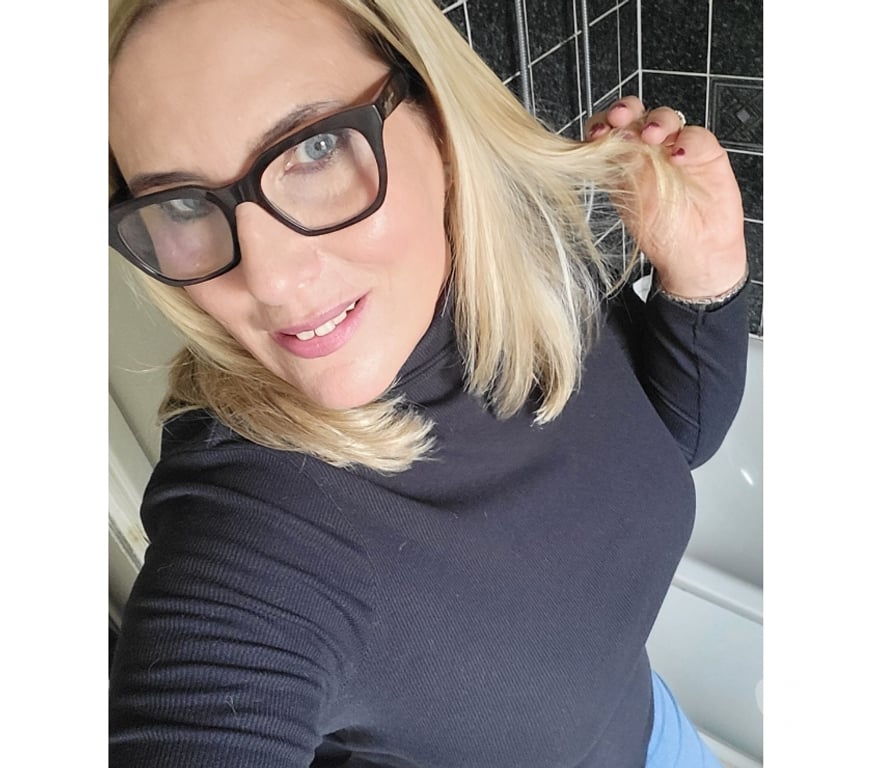 Adult Entertainment County Durham Darlington - Photos for Rachel curvy temptress