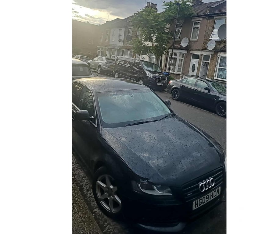 used cars for sale North London Edmondton Green Station - North London - Photos for Swap or sell Audi A4 Quatro 2010
