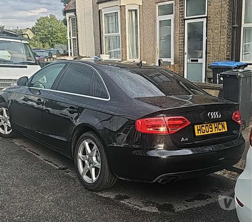used cars for sale North London Edmondton Green Station - North London - Photos for Swap or sell Audi A4 Quatro 2010