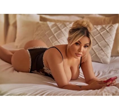 Escorts and Massages Birmingham City Centre Birmingham - Photos for 🇧🇷 BLONDE BRAZILIAN GFE HOT BIG BUTT 🍑
