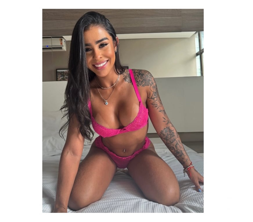 Escorts South West London Kingston upon Thames - Photos for Brunette Brazilian , New in Surbiton ๐ซฆ