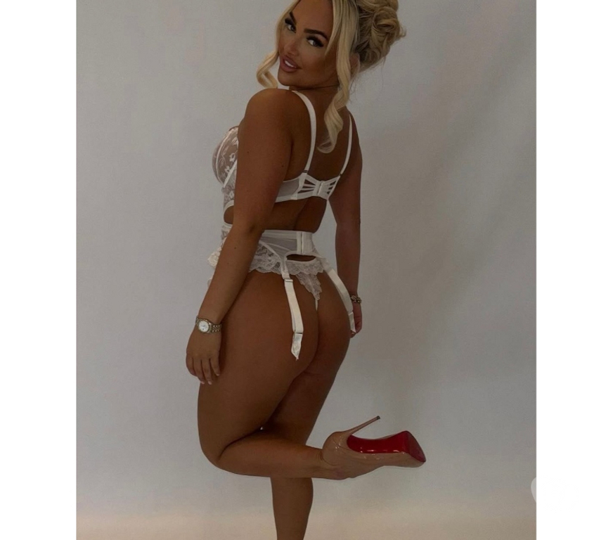 Escorts Bristol Bristol City Centre - Bristol - Photos for Naughty blonde in town genuine photos