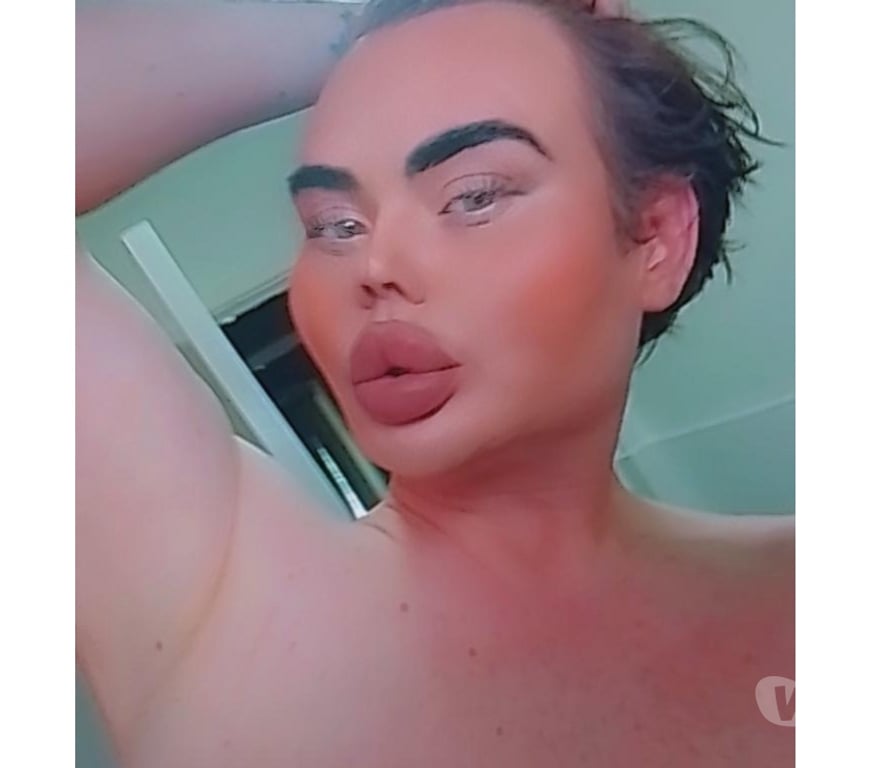 Trans Escorts Merseyside Liverpool - Photos for English Kazarella new in town letβs party π€ͺπ