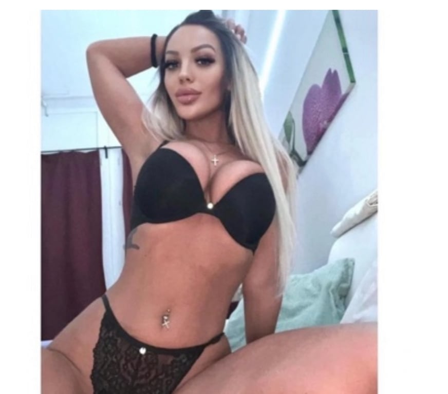 Escorts Lancashire Preston - Photos for ELLA🍭HOT CURVY PARTY-GIRL🥳outcal💦