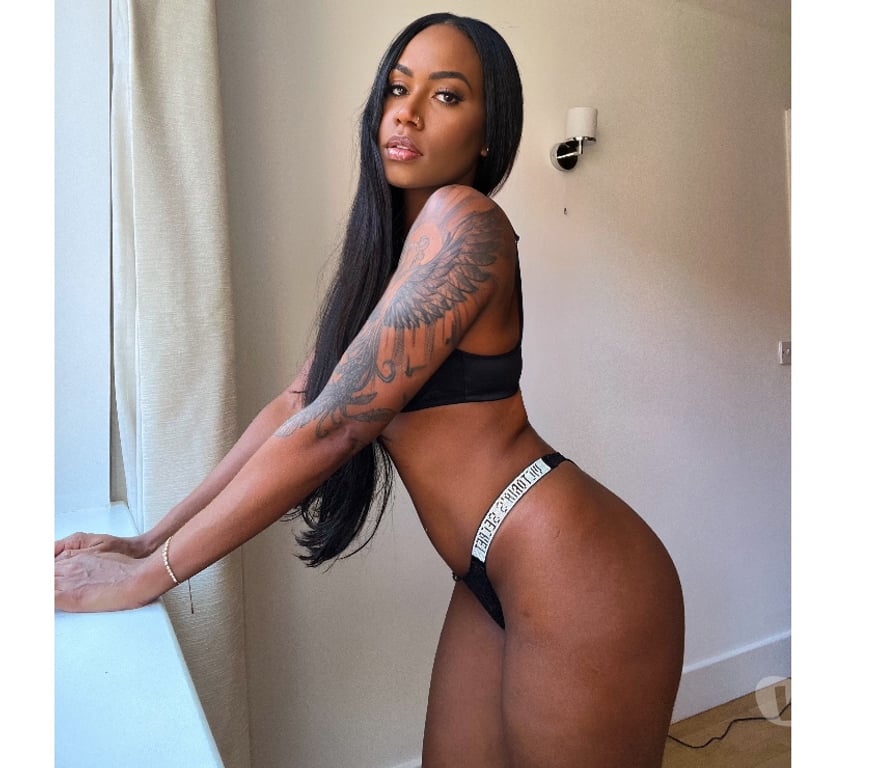 Escorts Essex Brentwood - Photos for Larissa brazilian