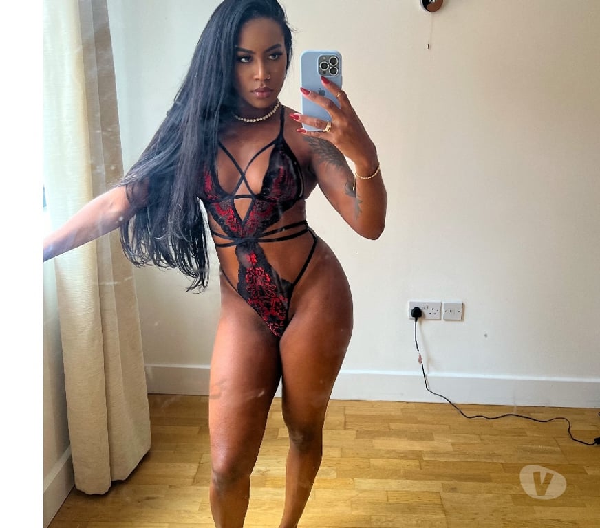 Escorts Essex Brentwood - Photos for Larissa brazilian