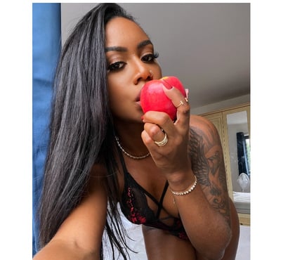Escorts Brentwood Station Brentwood - Photos for Larissa brazilian