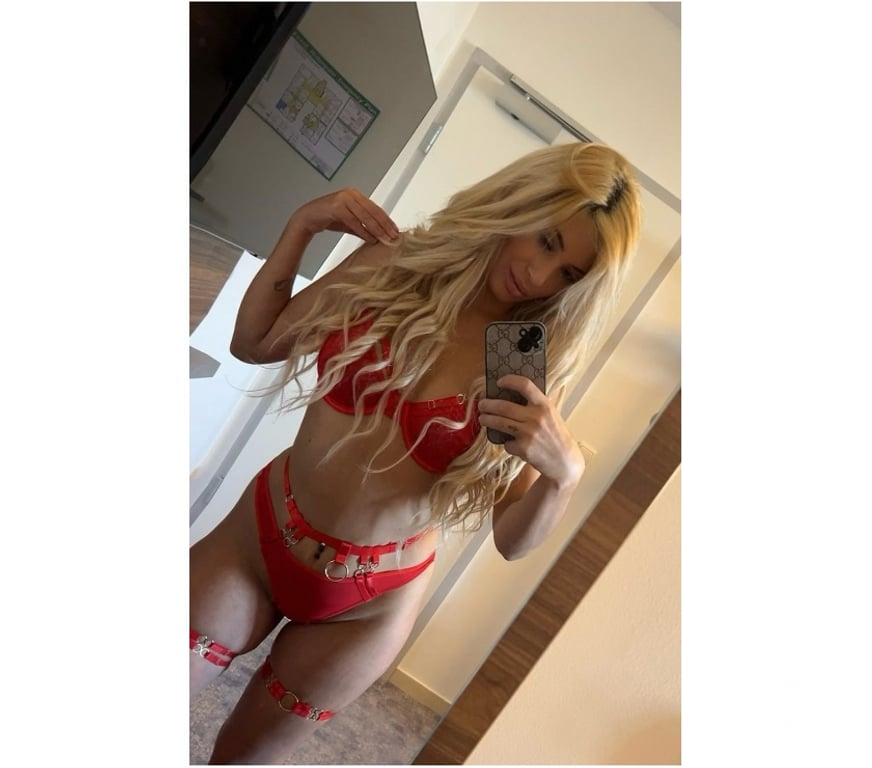 Escorts Hampshire Rushmoor - Photos for I'm very hot x Deborah x with a naughty body