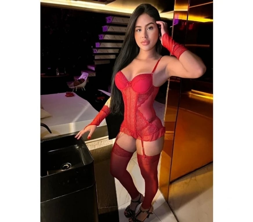 Escorts Hull Hull City Centre - Hull - Photos for JUST ARRIVED VIP ISABELA STYLISH COMPANION