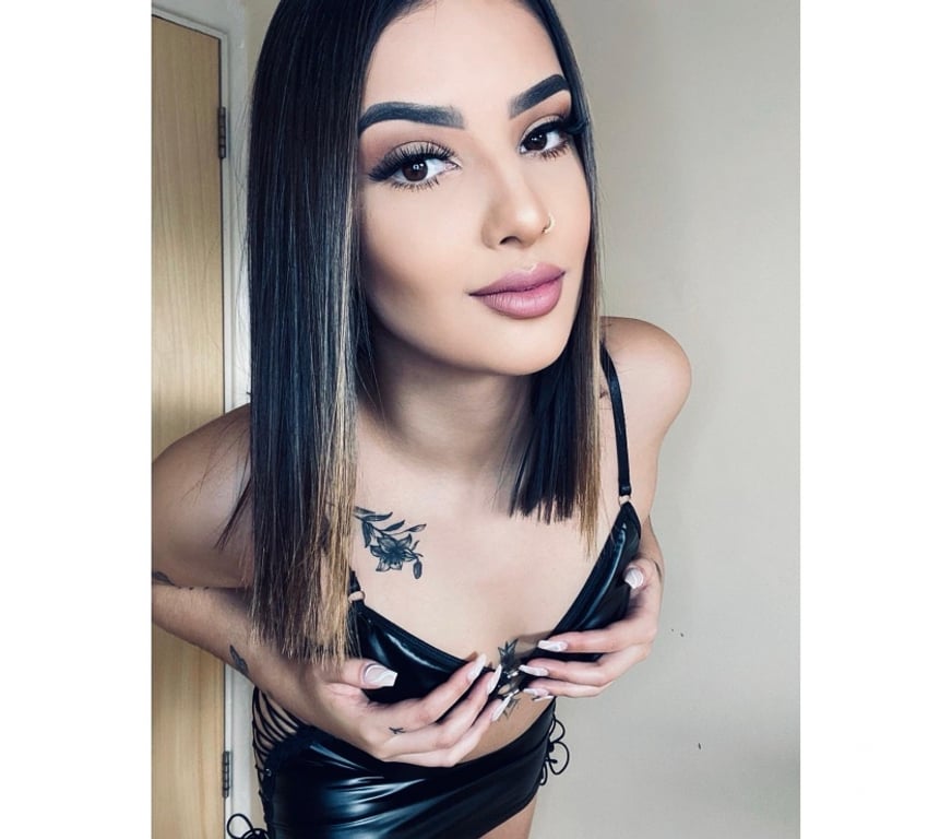 Escorts Derbyshire Derby - Photos for SKINNY CAMILA 😈 PARTY GIRL 🥳🥳