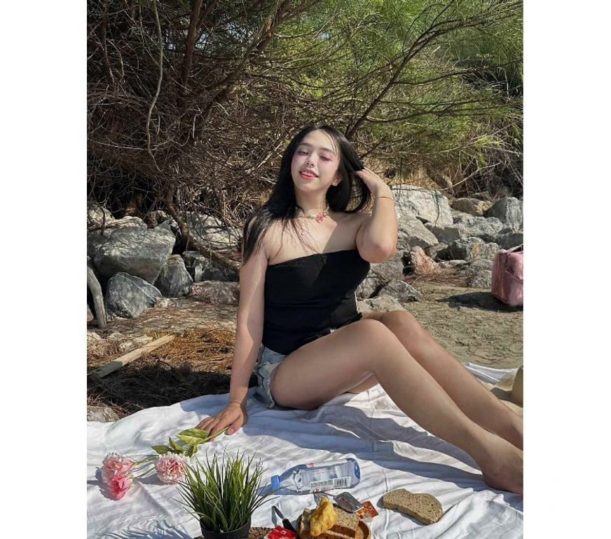 Escorts West London Hounslow - Photos for Rinda Sexy cute Thai π§π» real pic 100%