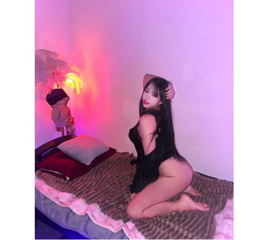 Escorts West London Hounslow - Photos for Rinda Sexy cute Thai π§π» real pic 100%