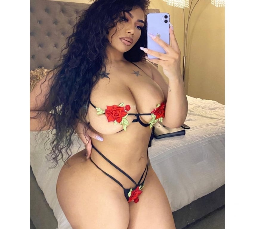 Escorts Barnet Edgware - Barnet - Photos for ๐๐ฆ OWO- A LEVEL-KISS MASSAGE NO RUSH๐๐ฆ