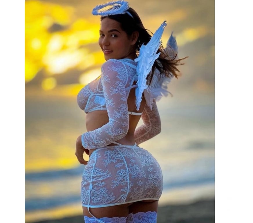 Escorts Edinburgh Edinburgh - Edinburgh - Photos for JHENY BRAZILIAN PARTY GIRL🥳🍕NO RUSH🌶️👅