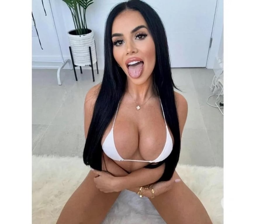 Escorts Hertfordshire Welwyn Hatfield - Photos for ✨Surrender to Desire✨—SANDRA YOUR MUSE💖Real