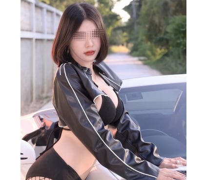 Escort Exeter City Centre Exeter - Photos for Slim, Petite and sexy 😘 Thai Alice, Here till Sunday x