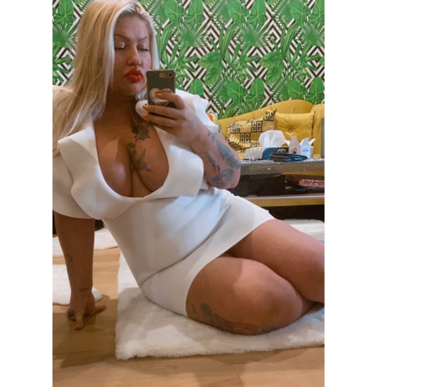 Escorts Essex Colchester - Photos for Magiclondon69 Best curve for you 😍😍😍