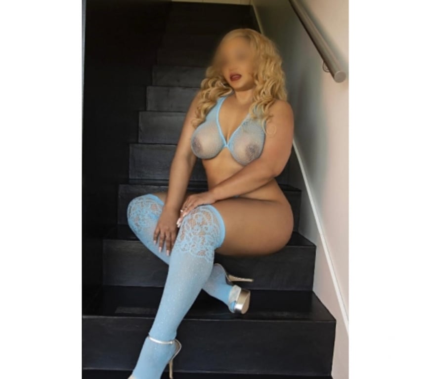 Escorts Staffordshire Stoke-on-Trent - Photos for PARTY GIRL NEW IN TOWN 🍑🔥💯REAL PHOTO💯