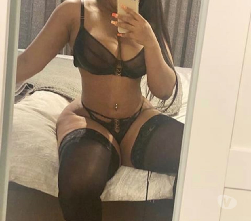 Escorts Merseyside Saint Helens - Photos for GIRLFRIEND EXPERIENCE WITH SENSUAL MASSAGE SERVICE