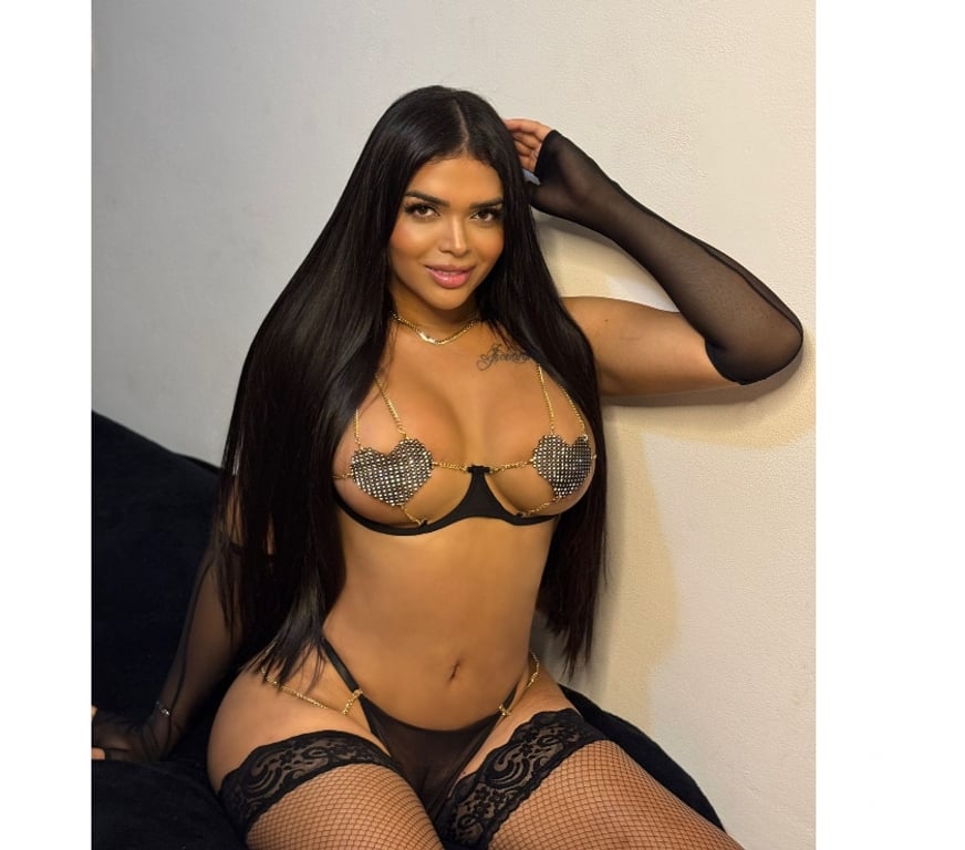 Escorts East London Canary Wharf - East London - Photos for TS 🍆🍑Stunning BUSTY Big BUM TIFFANY💋OWO-GFE+FULL