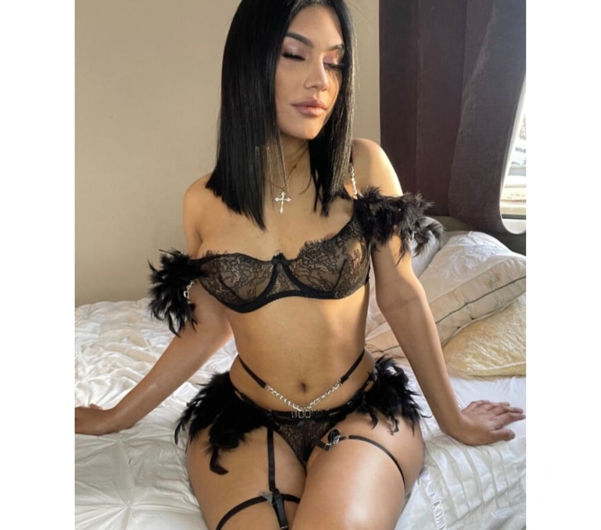 Escorts South East London Plumstead - South East London - Photos for Luna Sexy 👌 party Girl 💦