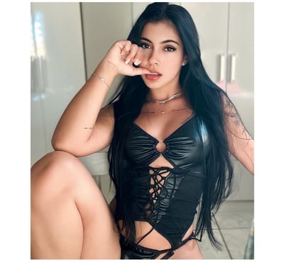 Escort London Gatwick Airport Crawley - Photos for 🤎🥳HOT LIA LATINA PARTY GIRL💦🍆