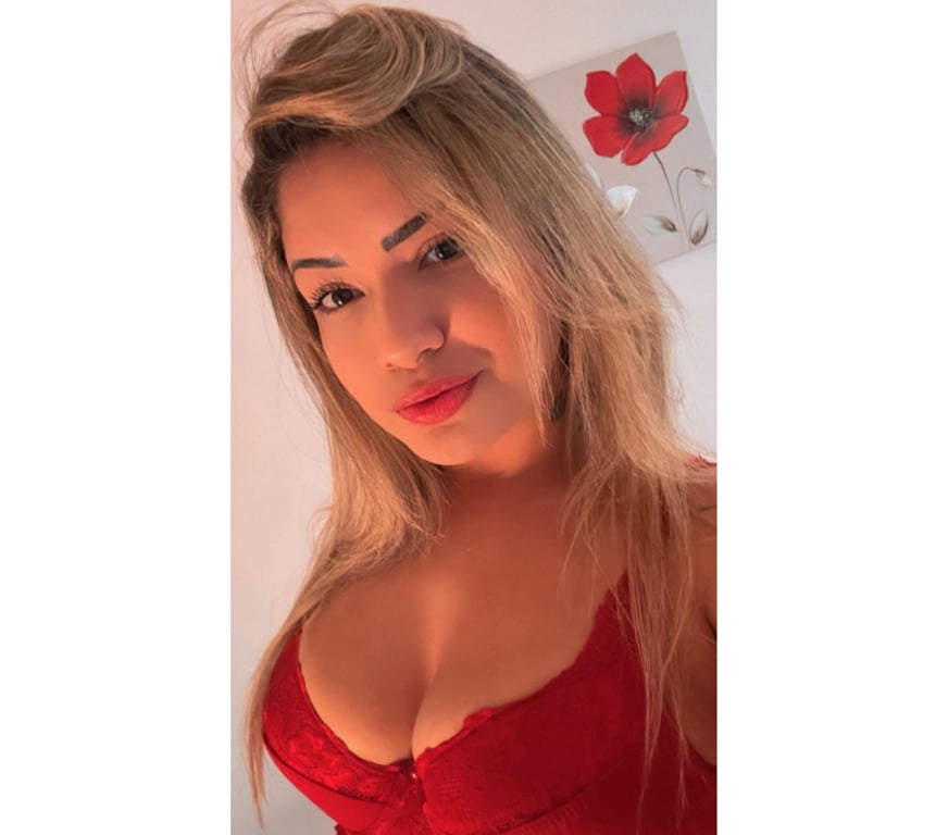 Escorts North West London Colindale - North West London - Photos for 🌟🇧🇷 BLONDE BRAZILIAN LUIZA 🇧🇷🌟