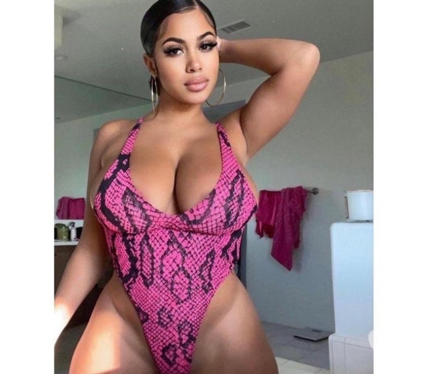 Escorts Ealing Southall - Ealing - Photos for PARTY GIRL 🔥 🔥 NEW IN TOWN 🔥 🔥 CALL ME😈