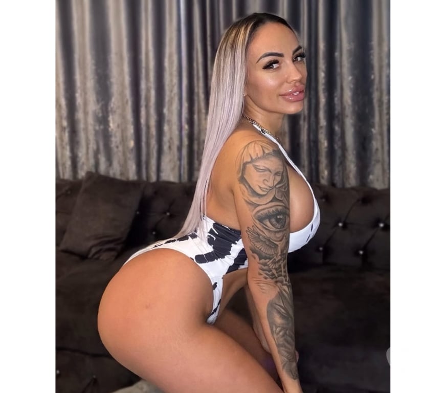 Escorts East Sussex Hastings - Photos for 🥵party girl size 10 in town no rush full service🔥