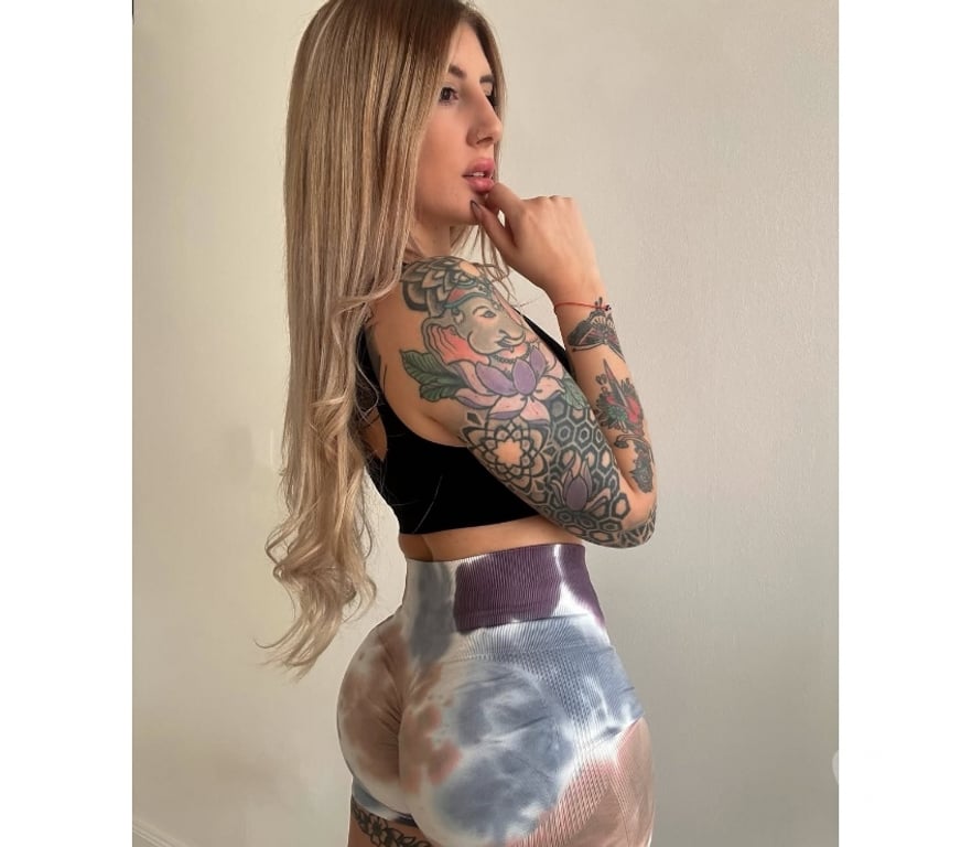 Escorts East London Canary Wharf Station - East London - Photos for I’m GULLI Brazilian🇧🇷QUEEN OF A-LEVEL🔥