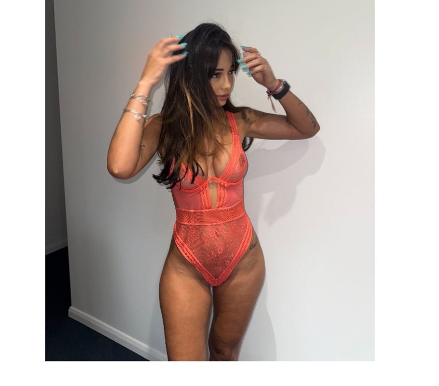 Escorts West Midlands Birmingham - Photos for Carol 🥂 - size 6 - perfect GFE 🇧🇷❤️