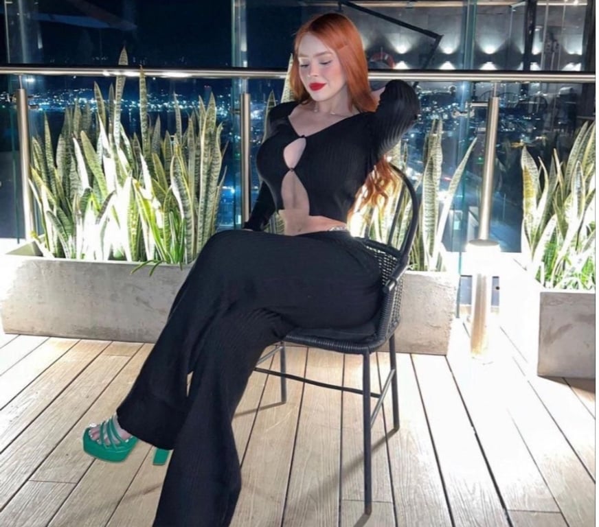 Escorts West Northamptonshire Northampton - West Northamptonshire - Photos for Just arrived 🇧🇷 Aline 25 – Redhead with real curves