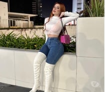 Just arrived 🇧🇷 Aline 25 – Redhead with real curves