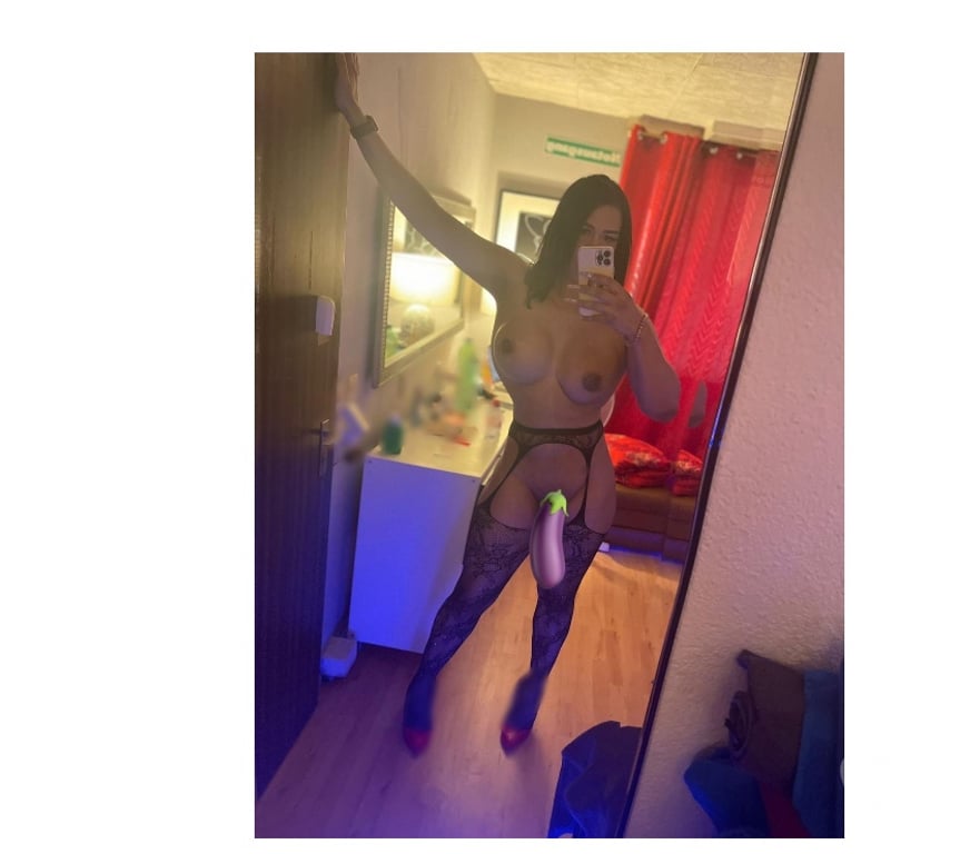 Trans Escorts South East London Bromley - Photos for I’m TS KITTY , I am active, passive,. Ready for you