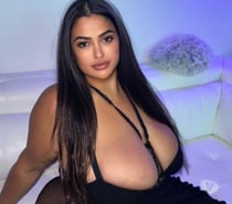 NEW BIG ASS&BBW24Hi m party girl Maya