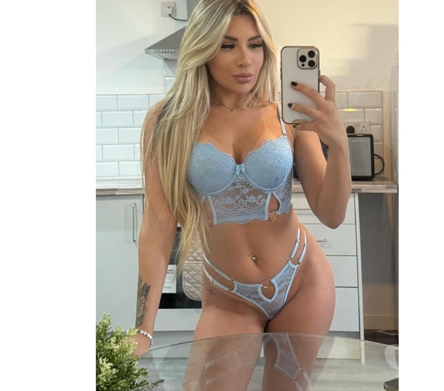 Escorts East London Stratford - East London - Photos for ππ§π·Blonde Brazilian Aylla Hot π§π·π