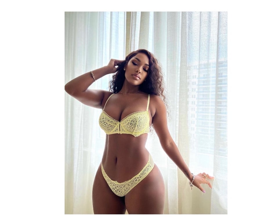 Escorts West Midlands Walsall - Photos for relaxed, flirtatious, fiery Latina🌞🌹