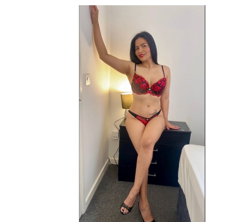 Escorts West Midlands Wolverhampton - Photos for Thai Bena Sexy girl in Wolverhampton
