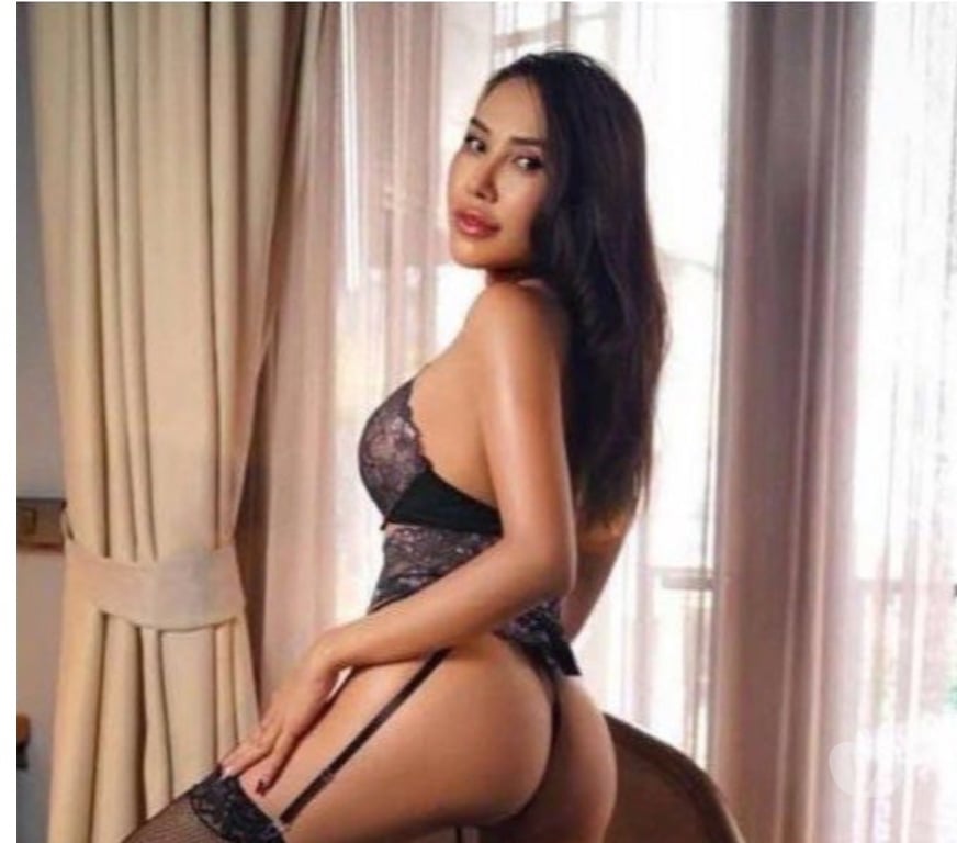 Escorts Gloucestershire Cheltenham - Photos for Country give whom give pleasure