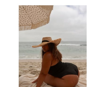 Escort Walsall Town Centre Walsall - Photos for flirtatious, friendly, cheerful girl👄💄🥰