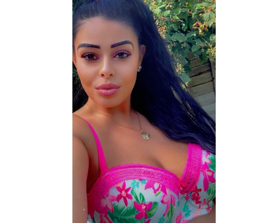Escorts North West London Rayners Lane Station - North West London - Photos for 📲CALL AND COME TASTE ME🍌🍑🍭