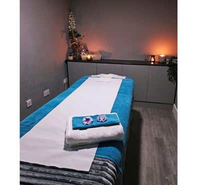 Escorts Addlestone Runnymede - Photos for RELAX MASSAGE, DIP TISSUE & SENSUAL MASSAGE WITH
