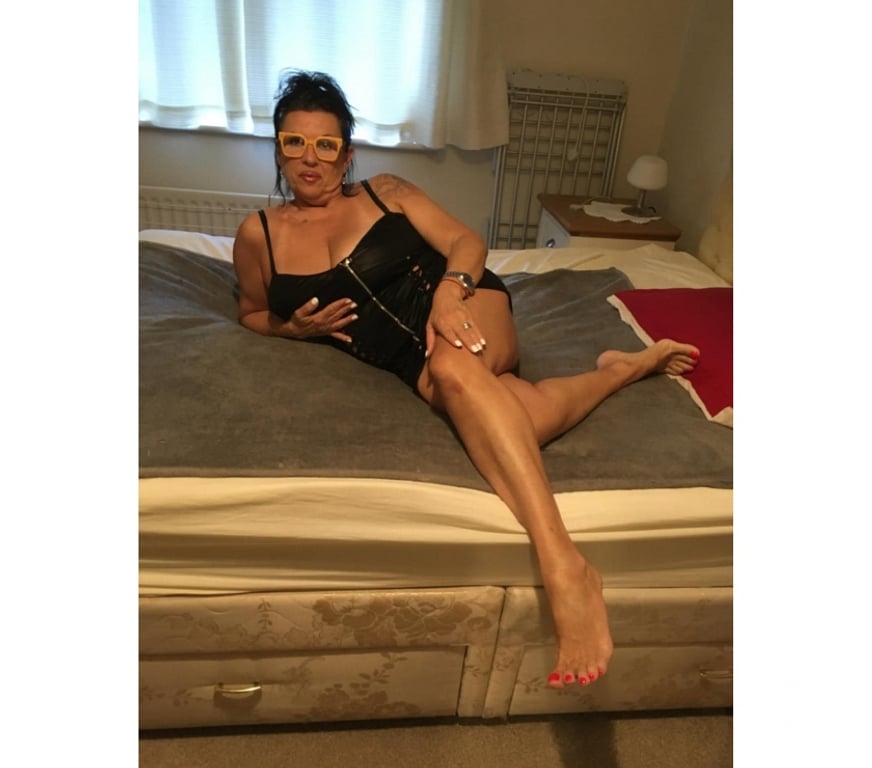 Escorts North West London Harrow - Photos for New new sexy tina💋