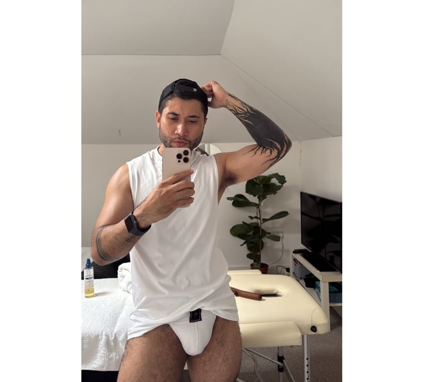 Gay massage Central London London Bridge Station - Central London - Photos for Colombian guy 🥵 OUTCALL