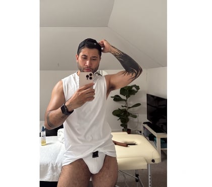 Gay Escorts Canvey Island Castle Point - Photos for COLOMBIAN GUY 🥵 ‪07351 736785‬
