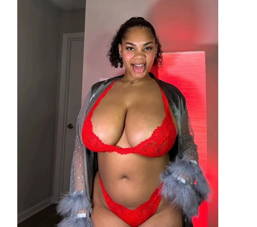 Escorts South West London Fulham Broadway - South West London - Photos for BIG NICOLE A LEVELS π