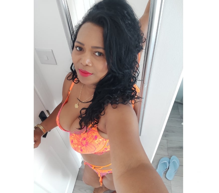 Escorts East London Pudding Mill Lane - DLR Station - East London - Photos for Rossi Back 07732189979